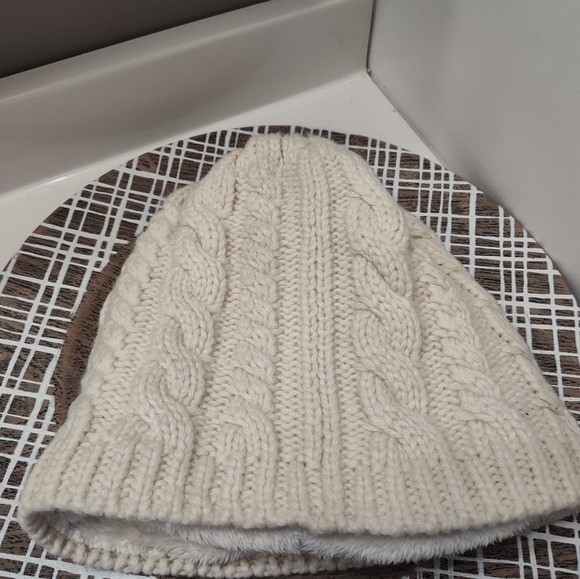 🧁EUC The North Face Brand Unisex Wear Cable Knit Sweater Beanie, Creme, OSFM - Picture 5 of 8